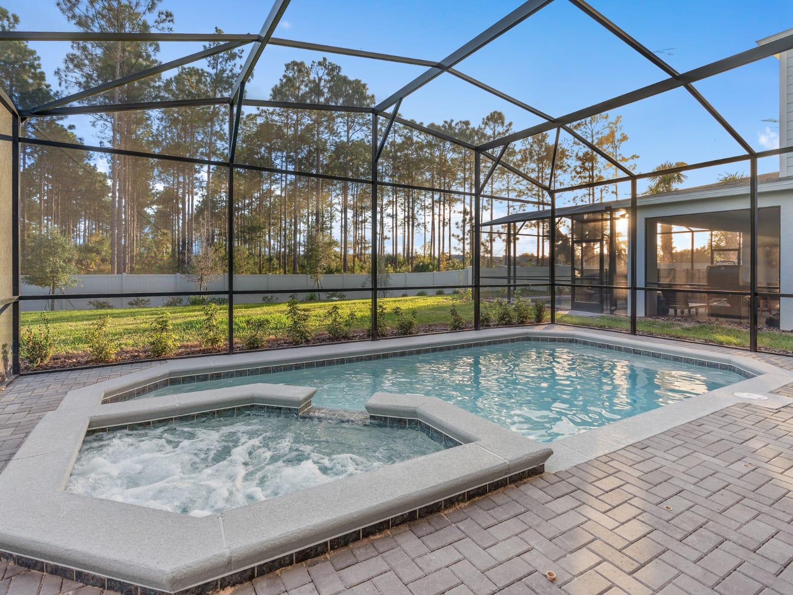 The Vacation Paradise private screened pool and spa
